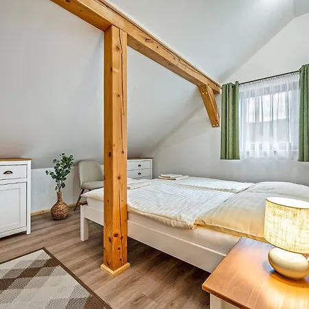 Snowflakes V Snowpark Шале